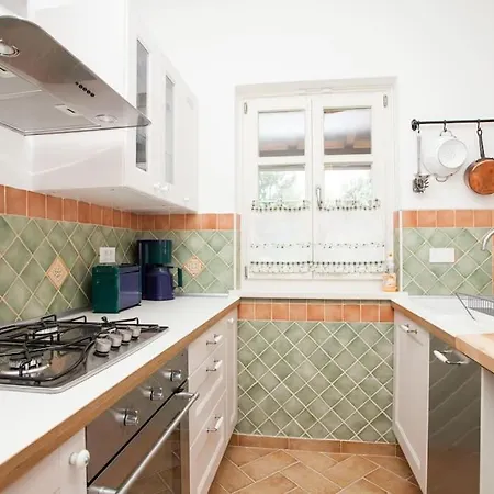 וילה Nika פורץ